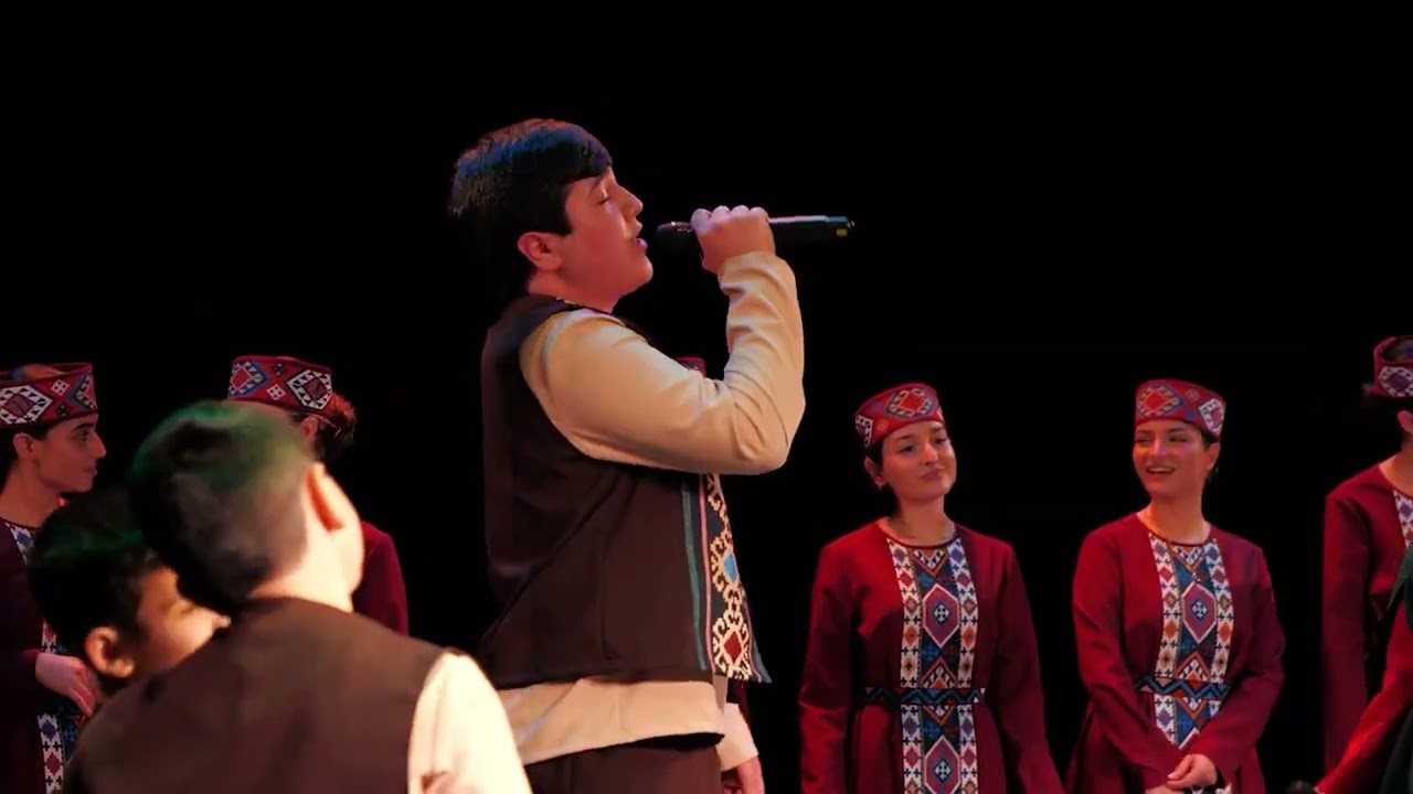 Գոռ Աբրահամյան & Աննա Ծատրյան — Դերունց ձորում | Արցախի բալիկներ մենապատանեկան համույթ