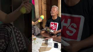 Oalah ndok ndok rusak kelambiku mbok tarek-tarek wi loh