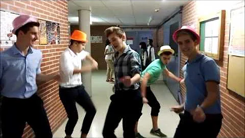 UPTOWN FUNK - LIPDUB 4ºD SAN CERNIN 2015