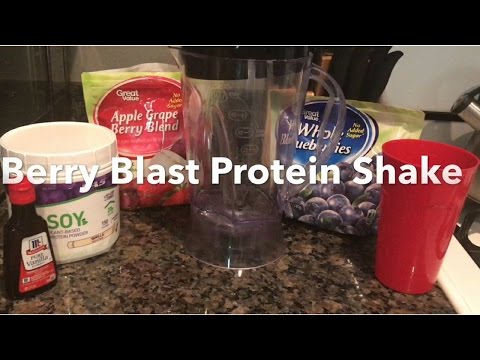 berry-blast-protein-smoothie