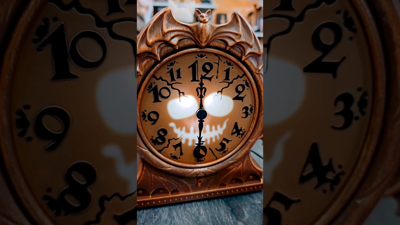 Scary Halloween Bat Clock 