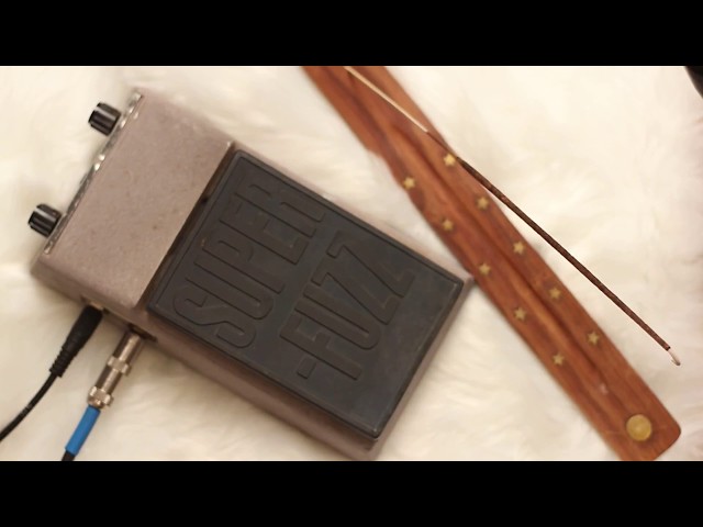 UNIVOX SUPER FUZZ 1970年代ヴィンテージ完動品【動画あり】 UNIVOX SUPER FUZZ 1970年代ヴィンテージ完動品【動画あり