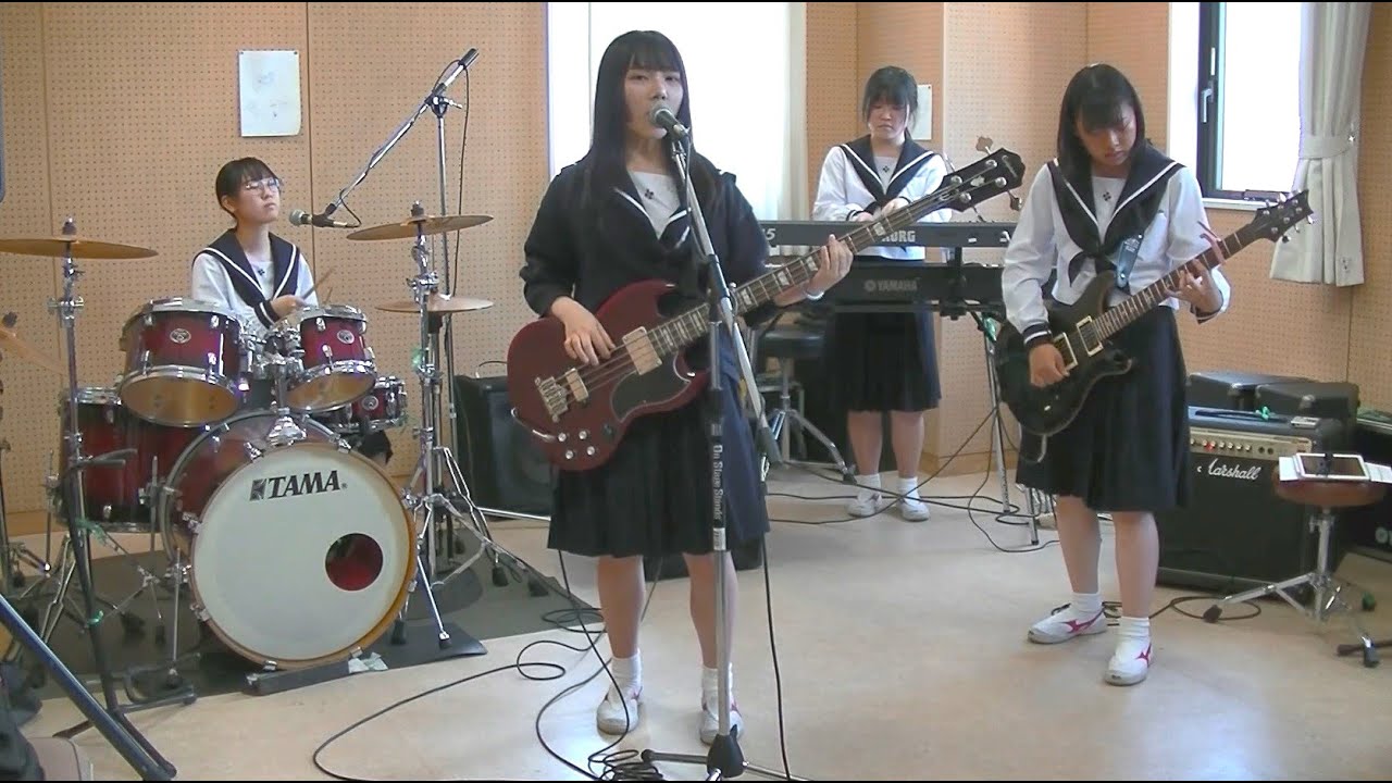 高校軽音楽部の2年生バンド、全国大会で第3位に輝く! - YouTube