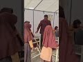 Dalka Indonesia arday maalin waliba ka gudubta wabi si ay u gaaraan iskuulkooda. | BBC Somali