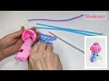Tiny jellyfish made with pipe cleaners is a cute and relaxing DIY idea