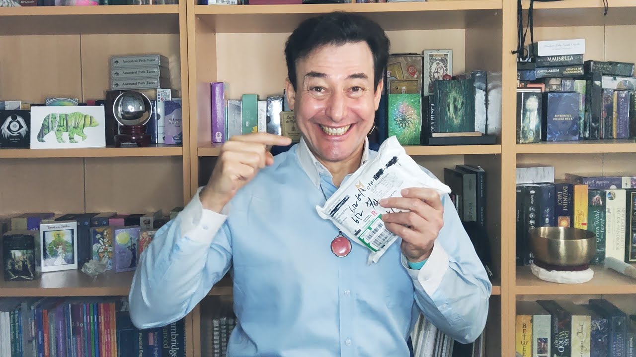 Tyldwick Tarot   Unboxing and Walk through