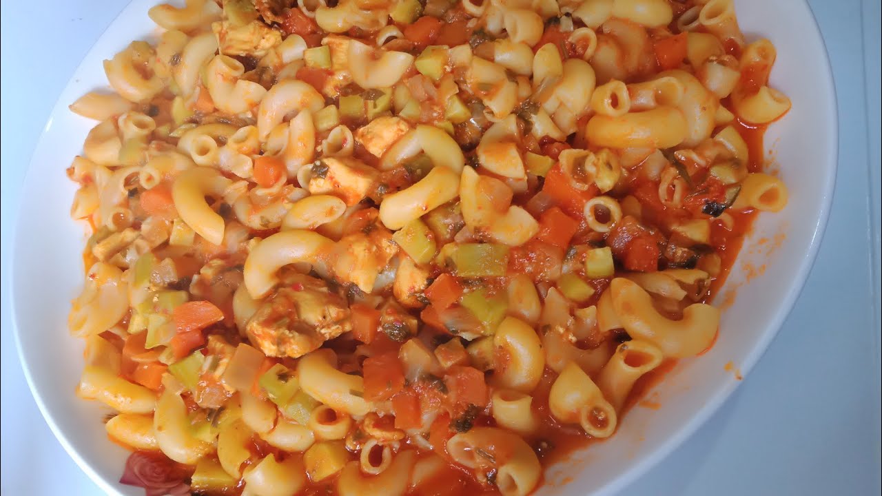 مقارونية / معكرونة بالخضر. جربوها بهاد الطريقة، بنينة بزااف #مقارونية #معكرونة #ليباط #معجنات