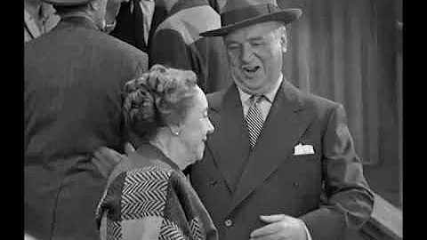 I Love Lucy | The Ricardos arrive home in New York...
