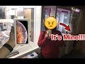 CRAZY LADY YELLS AT ME FOR WINNING iPHONE XS!!! *tries to ...