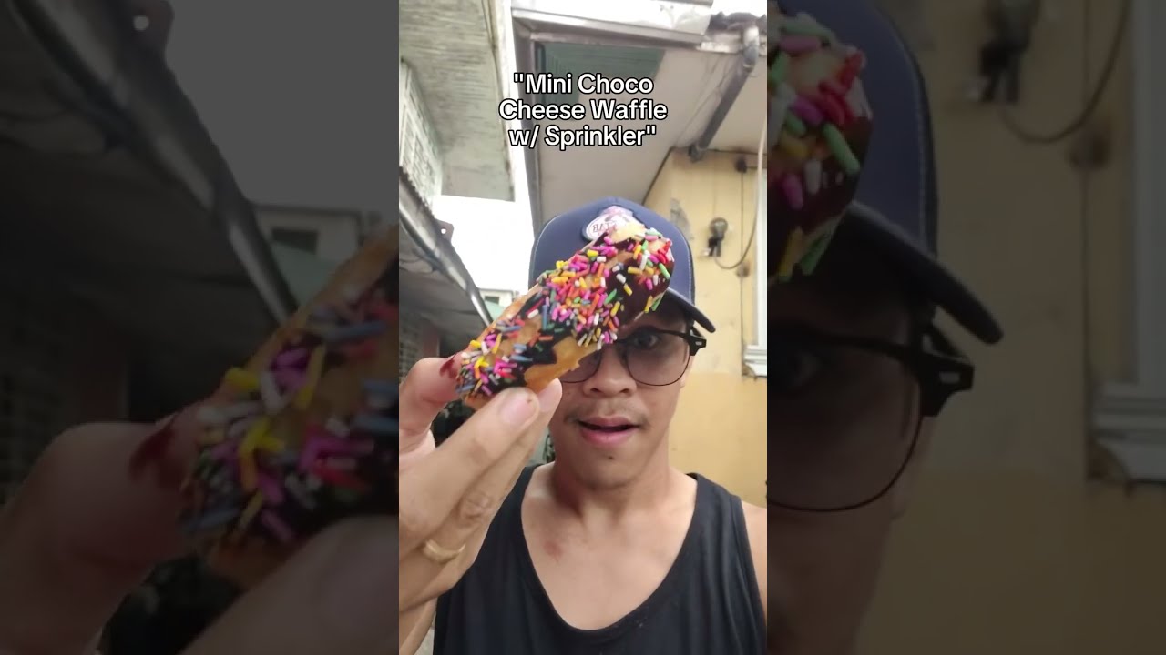 Bumili kami ni Kappa Girl ng mini donut and waffle ang sarap!