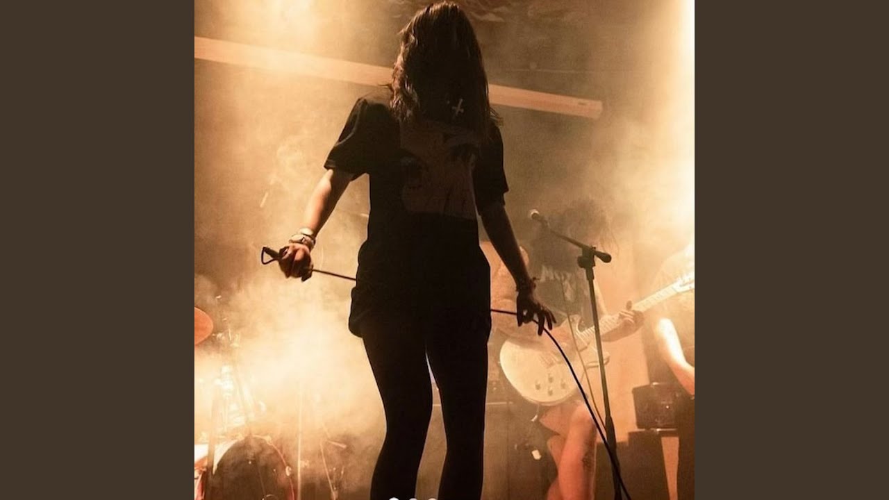 Ghost (Live at the Apohadion) auf YouTube ansehen Ghost (Live at the Apohadion) auf YouTube ansehen