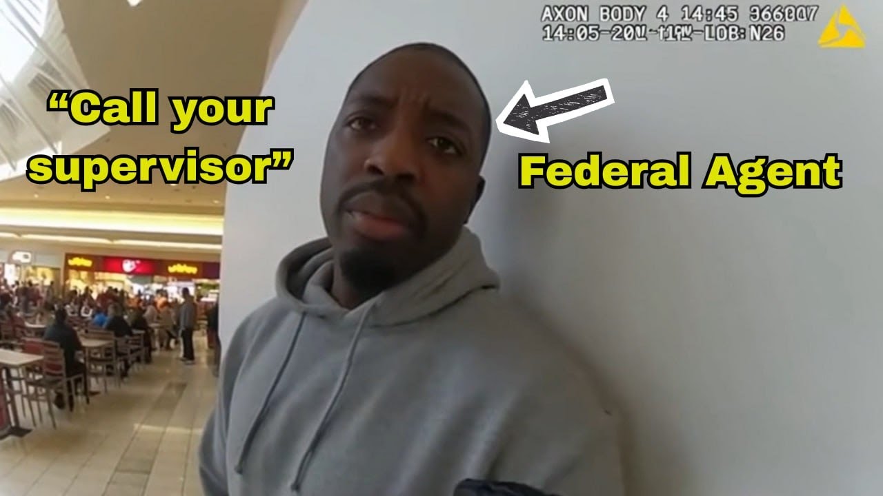 Полицейский задержал чернокожего мужчину возле фуд-корта в торговом центре в Чикаго — раскрытие л...