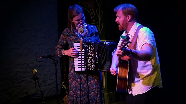 Elizabeth & Jameson - Live by the Sea