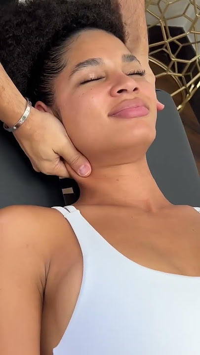 Huge Neck Cracking Sound ASMR Crunchy! Neck Pain Beverly Hills Chiropractor