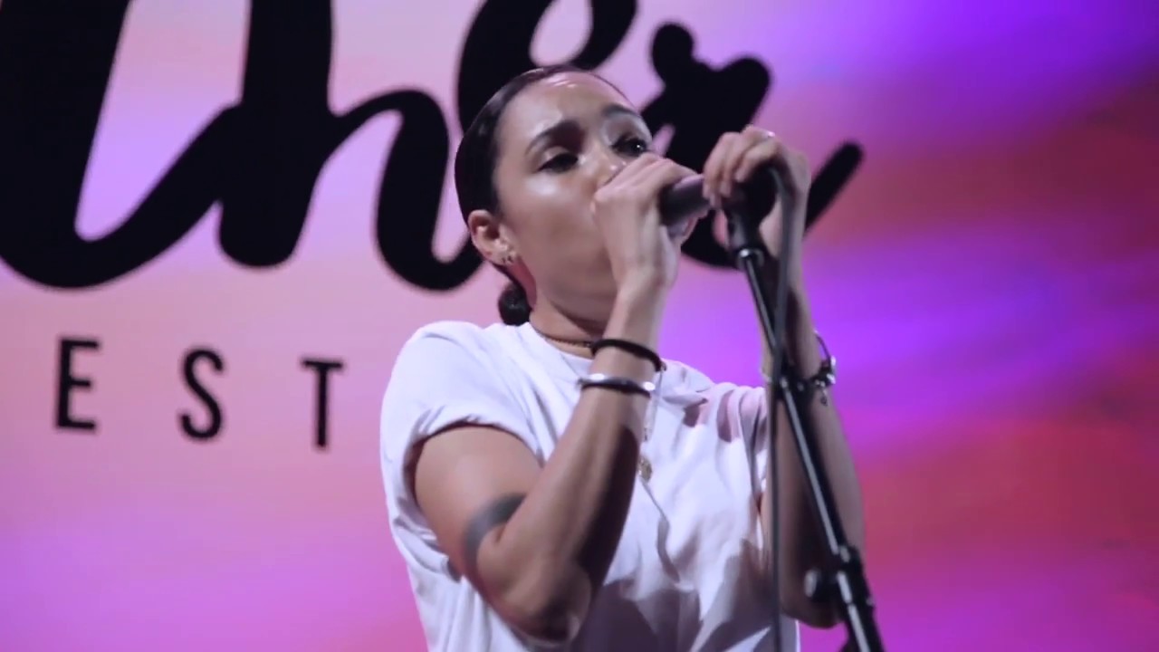 Tangina Stone - Anxious (Live at the other festival) - YouTube