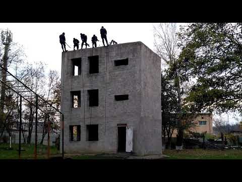 Video: Clădiri Noi Pe Perspectiva Komendantsky De La „Grupul De Poliție”