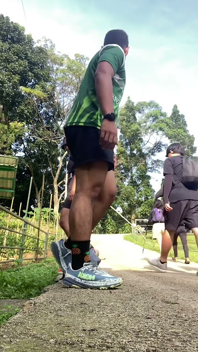 Trail run dengan sepatu andalan hoka speadgoath 6 #dj #masukberanda #remix #djremix #beranda #hoka