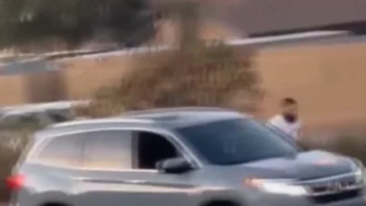 Driver in viral Las Vegas road rage attack sentenced - YouTube