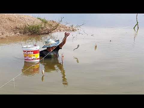 Clever Boy Make Fish Trap With Multiple Knots -How To Catch A Lot Of Fishes In My Cambodia
