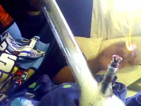 Me in bed wake and bake sesh wit my sheldon black bong. Super dank Jack's Haze(Jack HererxSuper Silver Haze). Damn hippie wick wont go out.