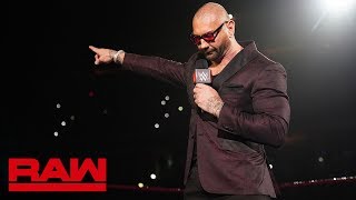 Batista sends a final message to Triple H before WrestleMania: Raw, April 1, 2019 Resimi