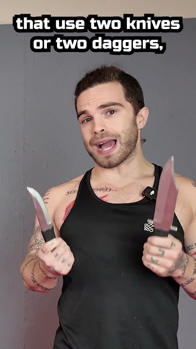 Is Dual Wielding Daggers Effective? #sword #anime #martialarts