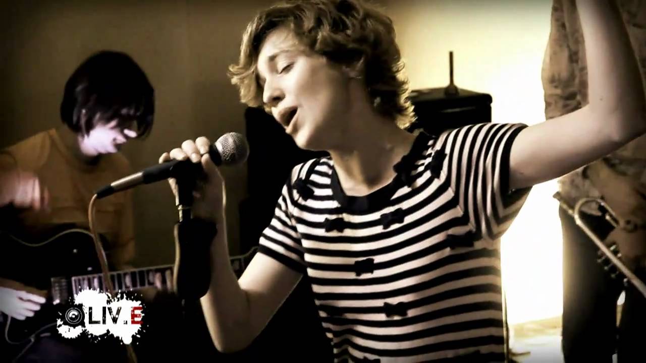 Acoustic Quartet и Анна Чайковская - Полюшко поле (live in OLIV.E)