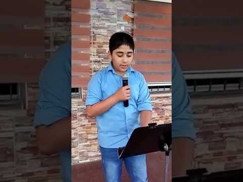 القران الكريم مع الطالب عبدالله في الاذاعه المدرسه الصباحيه