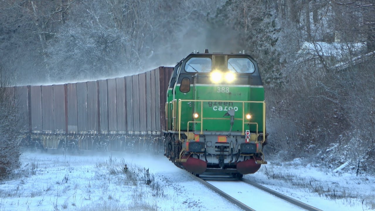 Trains along Älmhult - Olofström (Volvo trains) | Småland, Sweden