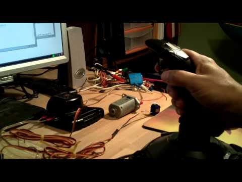 Joystick control of servos with Raspberry Pi