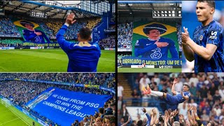 Thiago Silva and his family received a guard of honour after his final game for Chelsea 💙