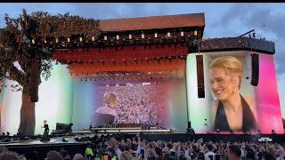 Adele “Send My Love (To Your New Lover)” LIVE at BST Hyde Park London 7/1/22 Resimi