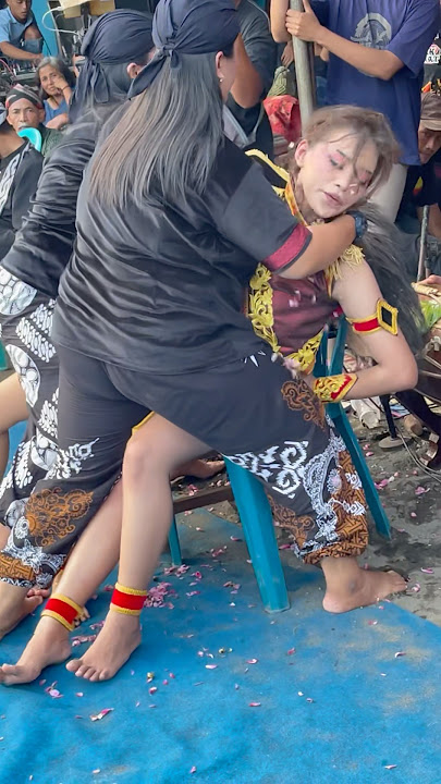 Mengeluarkan