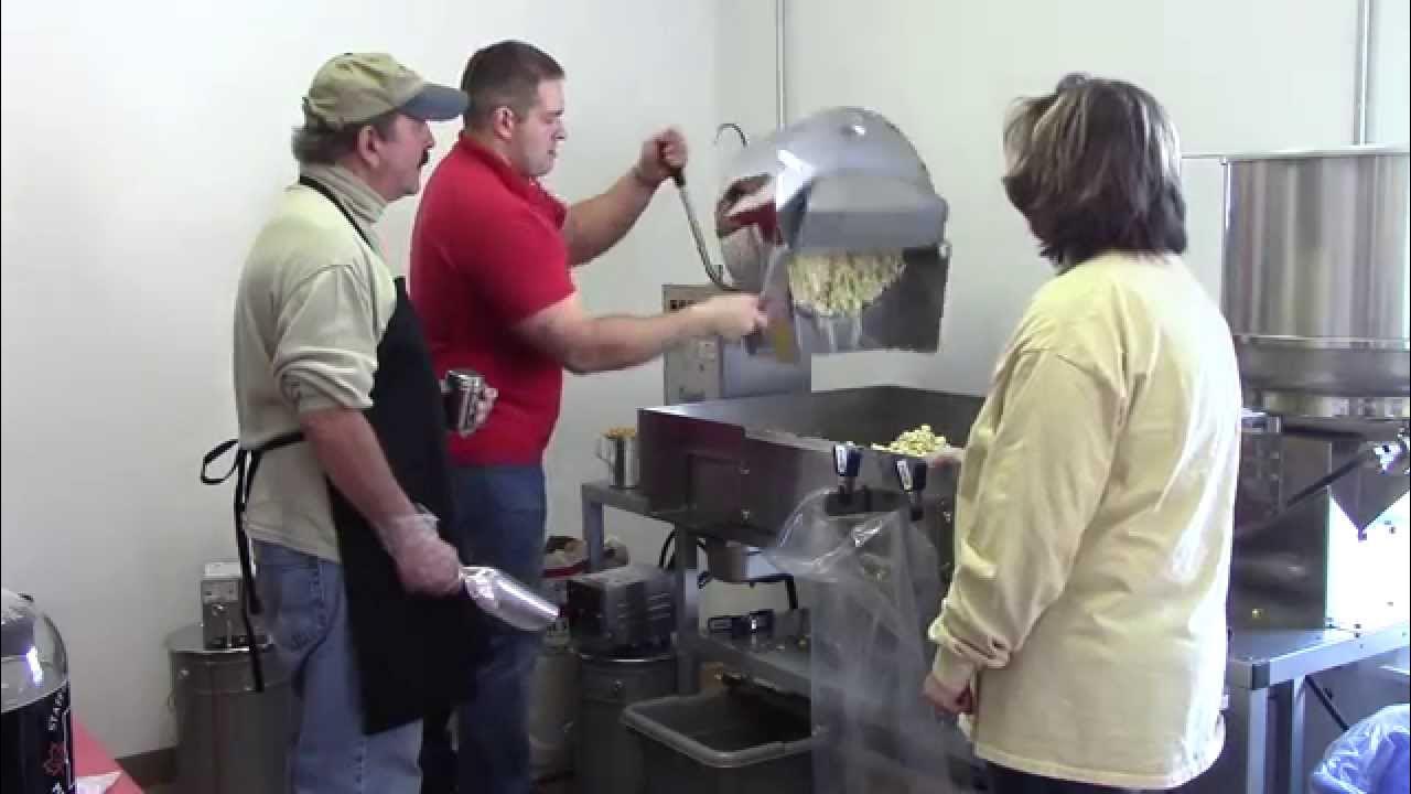 How to Make Kettle Corn in Large Popper YouTube