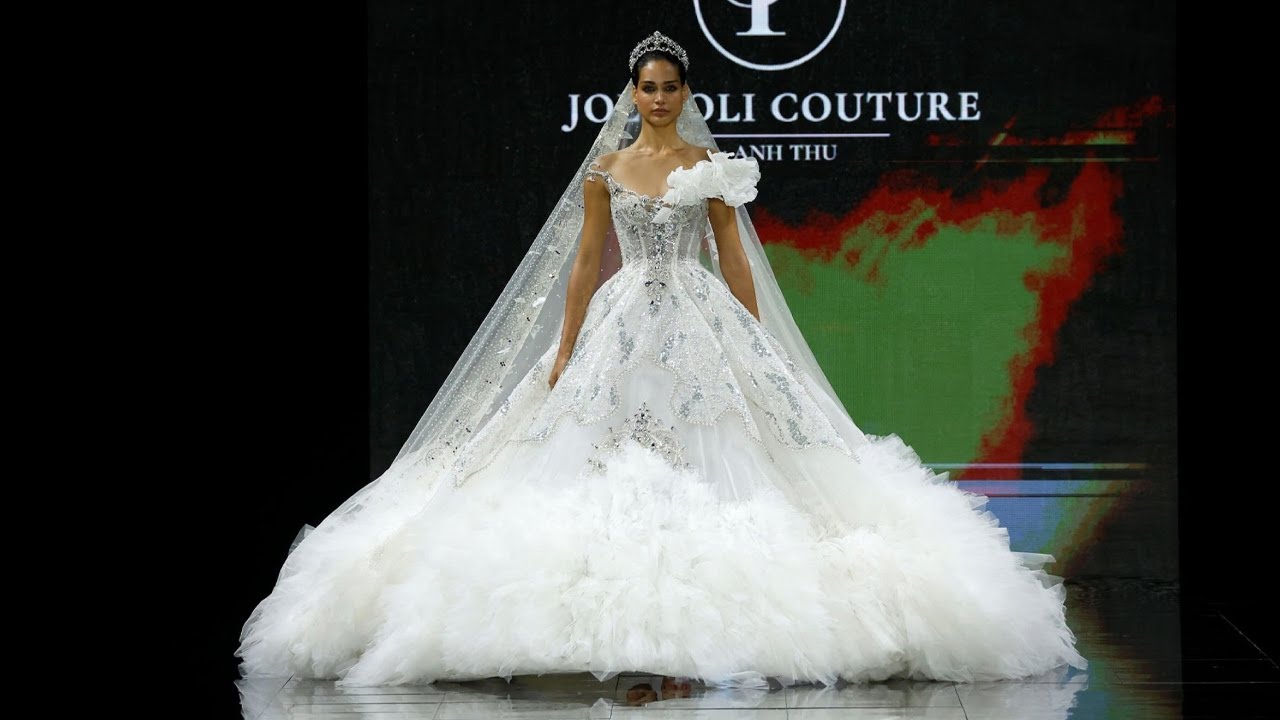 Joli Poli Couture Spring 2024 | Barcelona Bridal Fashion Week