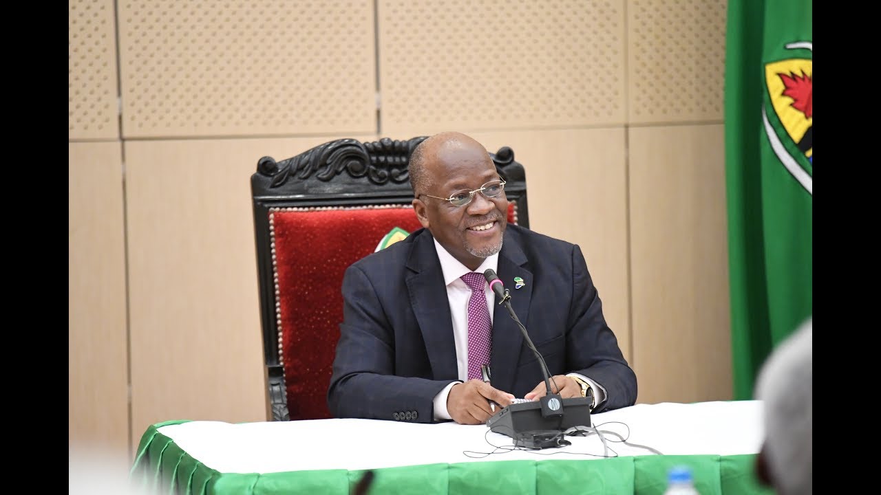KIPINDI MAALUM CHA RAIS DKT.JOHN MAGUFULI ALIPOZUNGUMZA NA VIONGOZI WAKUU WASTAAFU