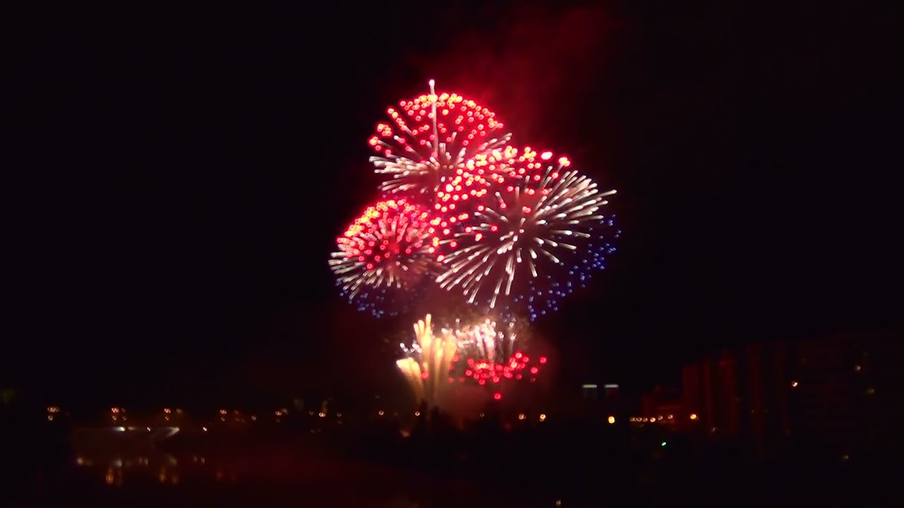 Cuanto cuestan los fuegos artificiales de un pueblo