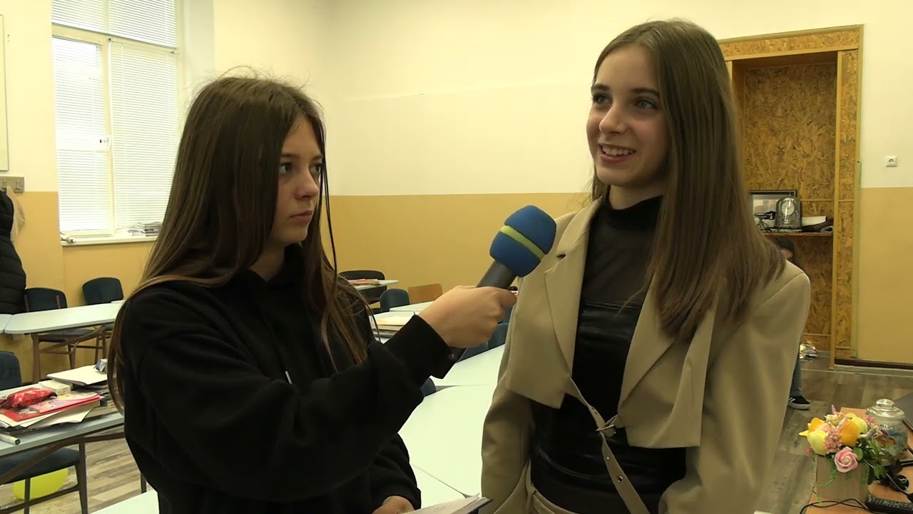 Кристина Енчева - за любовта си към музиката и математиката - среща разговор с репортери на ТИЙН ТВ