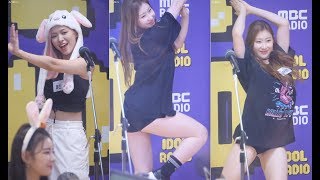 190821 아이즈원 비올레타 추는 있지 (ITZY)  [채령,류진] CHAERYEONG ,RYUJIN 직캠 Fancam (아이돌 라디오) by Mera