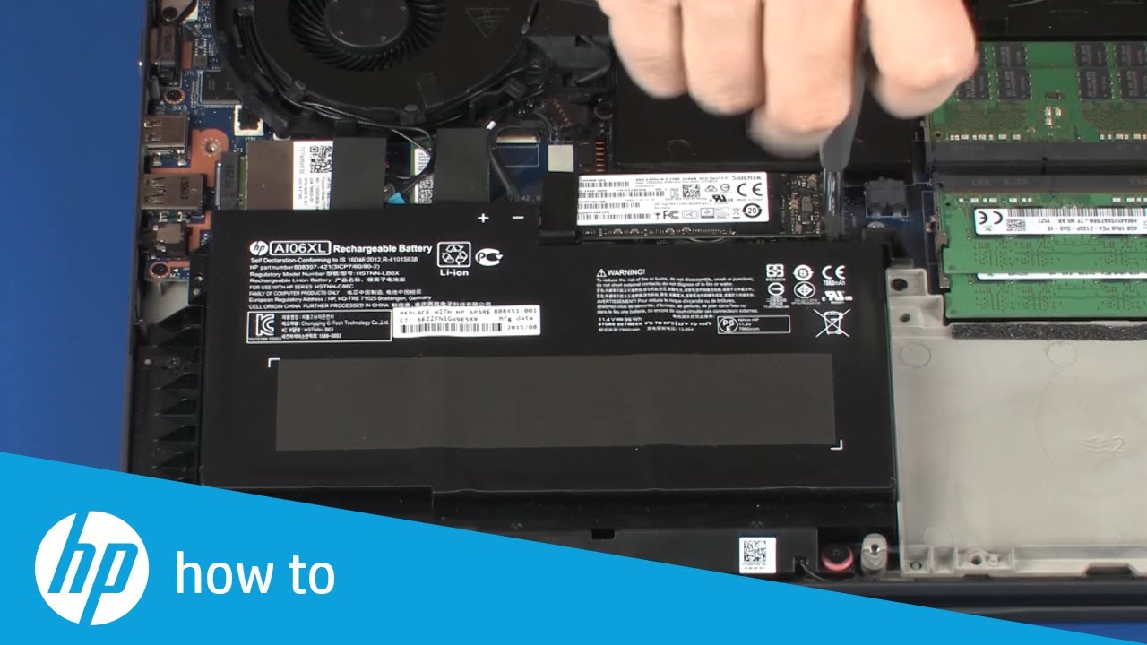 Removing and Replacing the Battery | HP ZBook 17 G3 Mobile