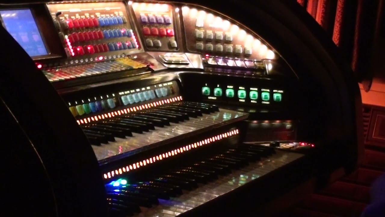 Walter Hammel Plays A 