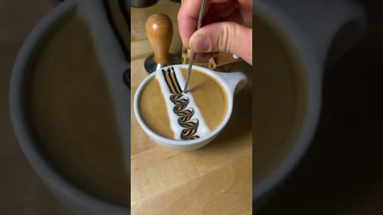 Arte latte muy simple y creativo.