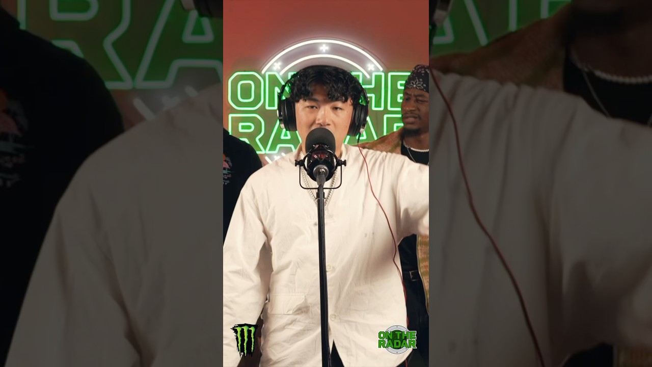 Khantrast “Landed In Brooklyn” Performance Going Crazy🔥🔥 adlı videoyu YouTube'da izle