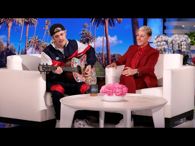 Justin Bieber Serenades Ellen with 'Yummy' class=