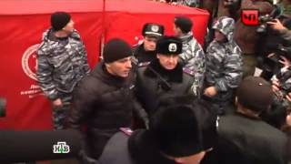 Милиция применила слезоточивый газ, разгоняя толпу у кабмина Украины.