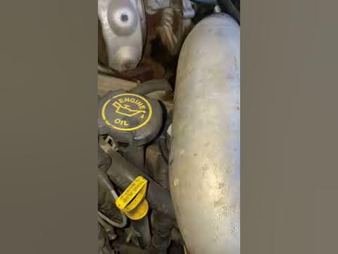 2005 F350 6.0 Powerstroke Bad engine noise - YouTube