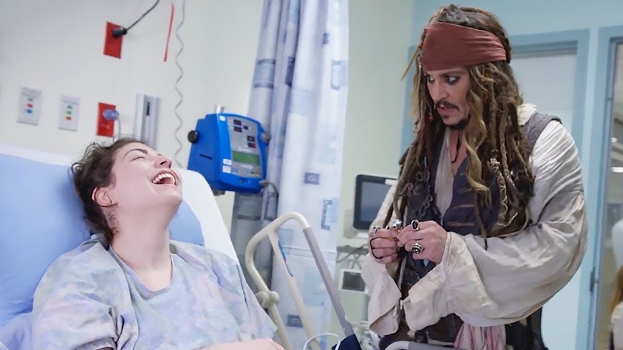 10 FOIS OU DES STARS ONT SURPRIS LEURS FANS  | Lama Faché