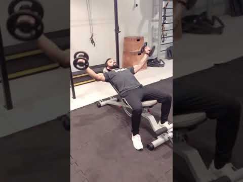 Crucifixo inclinado upload image