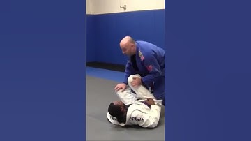 Folding Guard Pass: Passing the De La Riva Guard #jiujitsu #bjj #bjjfanatics