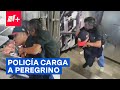 Policía cargó a un cansado peregrino que ya no podía caminar - N+